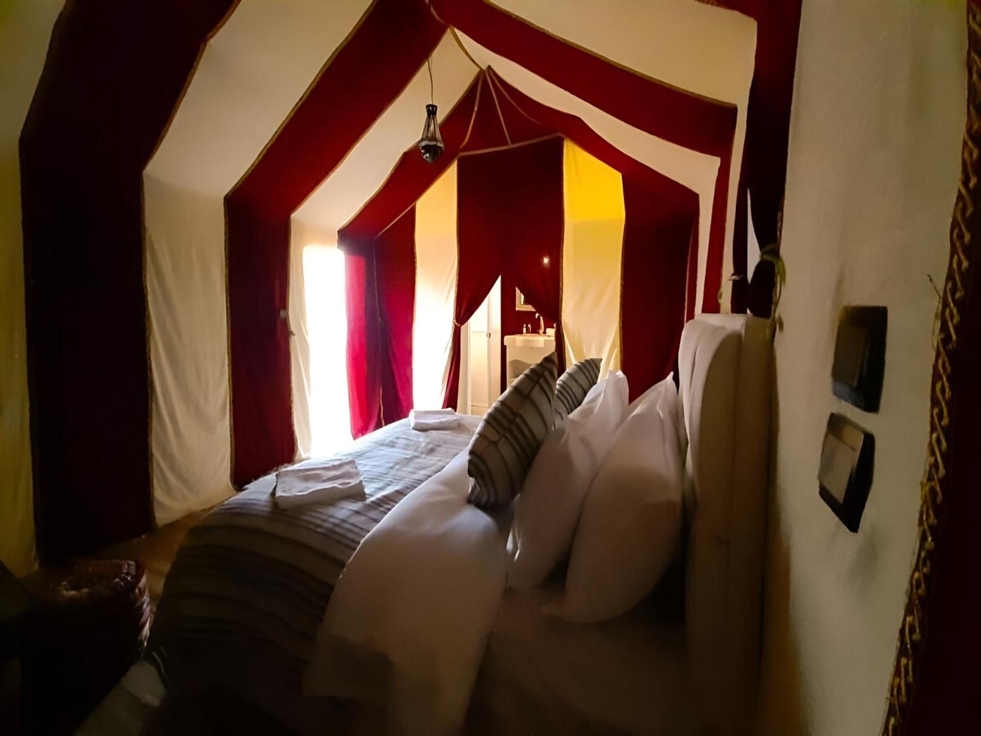 Merzouga Sahara Nights Camp & Desert Activities Екстериор снимка